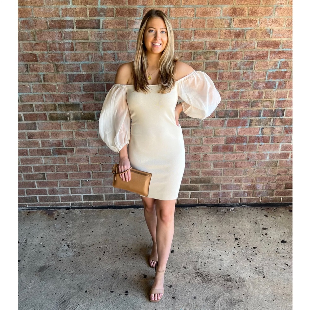 PUFF SLEEVE BODYCON DRESS